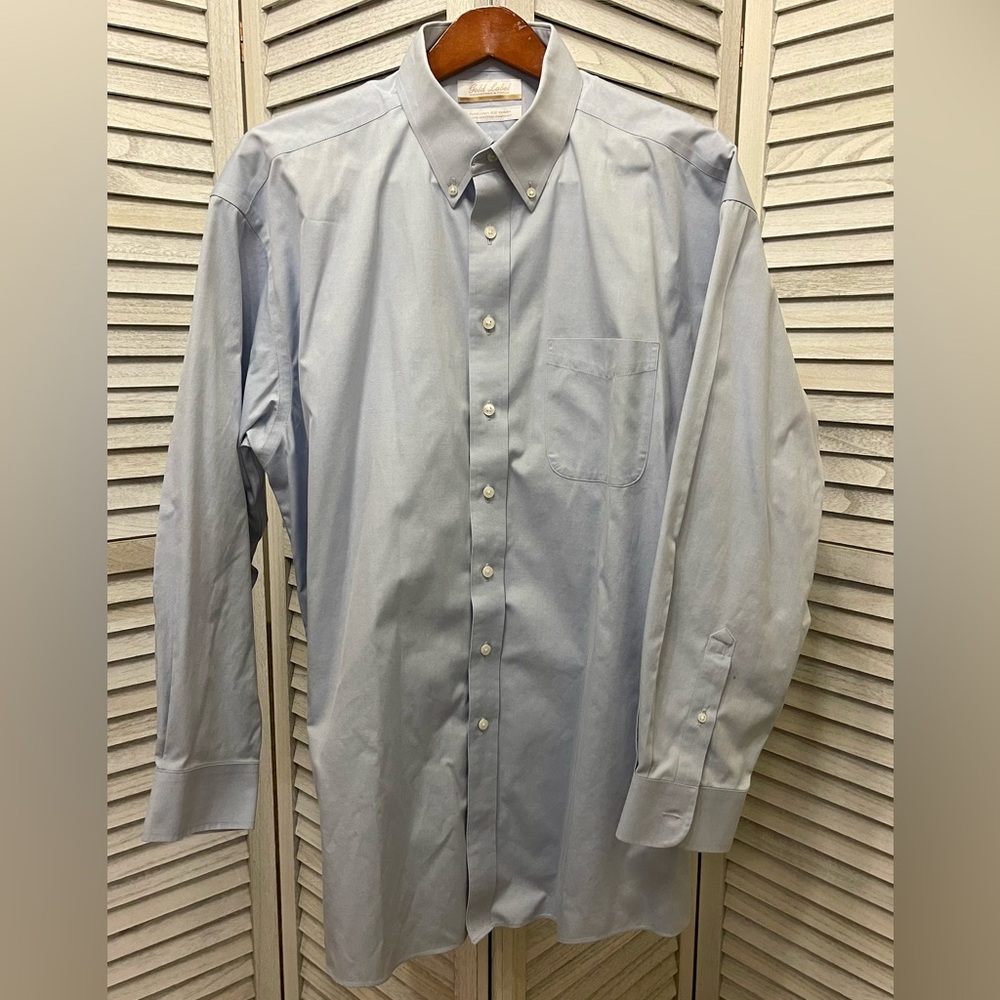 Men’s Roundtree & Yorke Gold Label Blue Dress Shirt with Pointed Collar